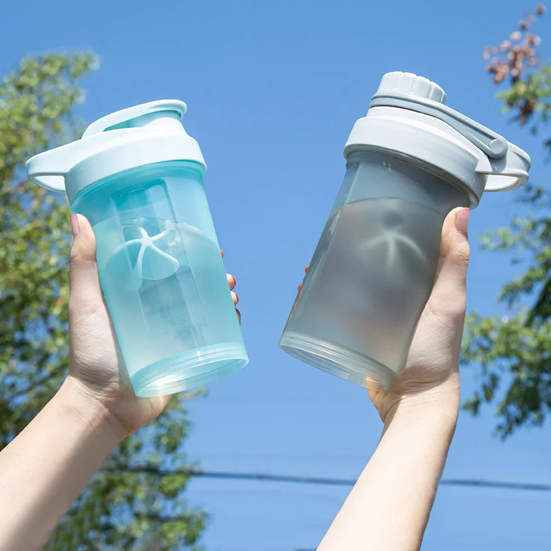 シェイクカップスポーツフィットネスウォーターボトルミルクシェ - Whey Protein Isolate のレビューと価格